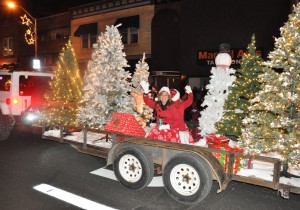 Parade3_DailyUnion Lighted Holiday Parade/Chili Cook-Off
