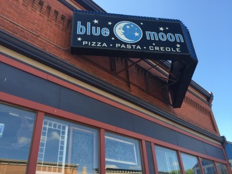 Blue Moon Restaurant Review Crew – Blue Moon Pizza – Lake Mills, WI