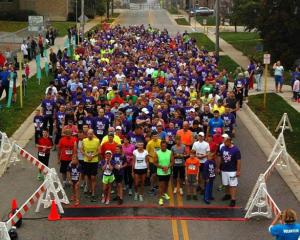 Racers lined up at a 5k